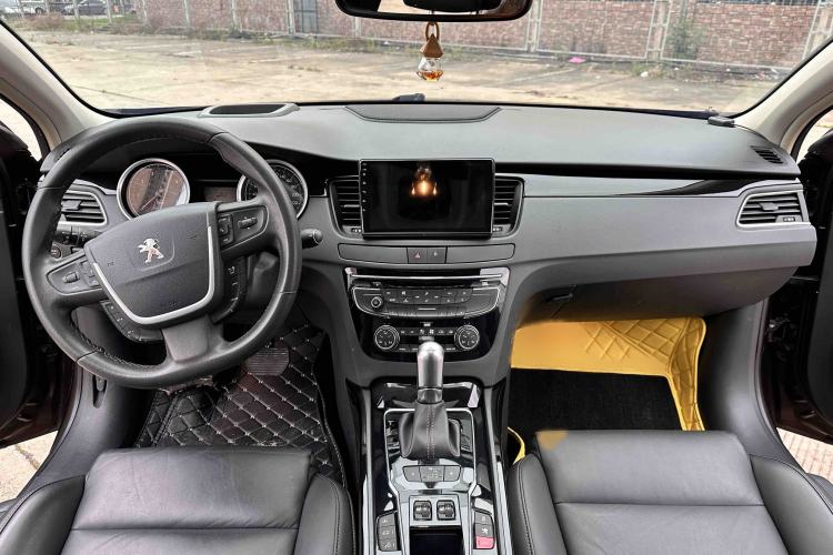 Used Peugeot 508 2015 1.8THP Automatic Flagship Edition Interior 3