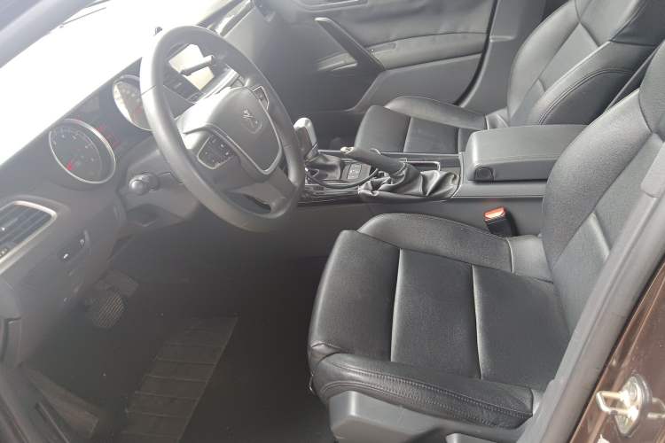 Used Peugeot 508 2015 2.0L Automatic Zhiyi Edition Left Front Seat