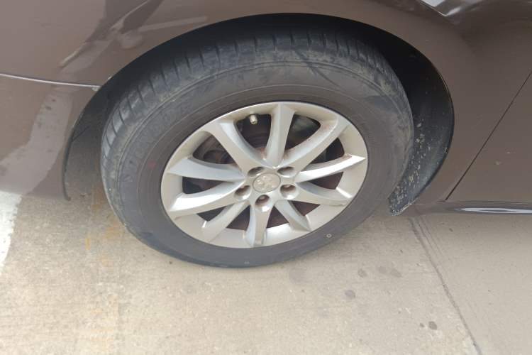 Used Peugeot 508 2015 2.0L Automatic Zhiyi Edition Left Front Wheel Hub
