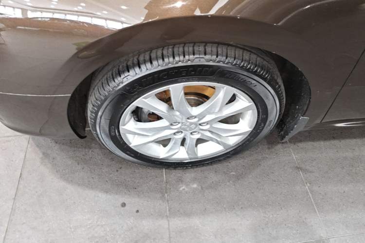 Used Peugeot 508 2015 1.6THP Automatic Prestige Edition Left Front Wheel Hub