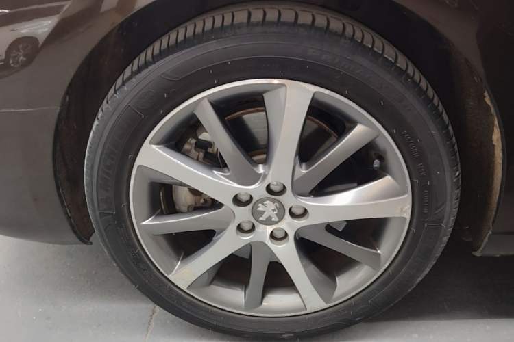 Used Peugeot 508 2015 1.8THP Automatic Flagship Edition Left Front Wheel Hub