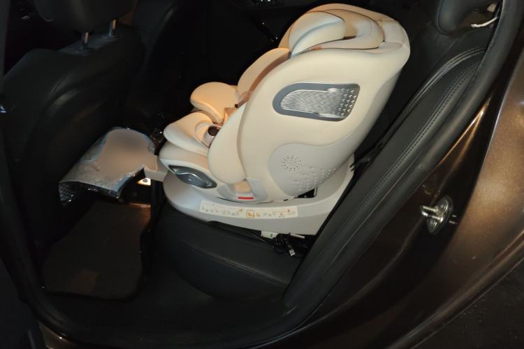 Used Peugeot 508 2015 1.6THP Automatic Prestige Edition Left Rear Seat