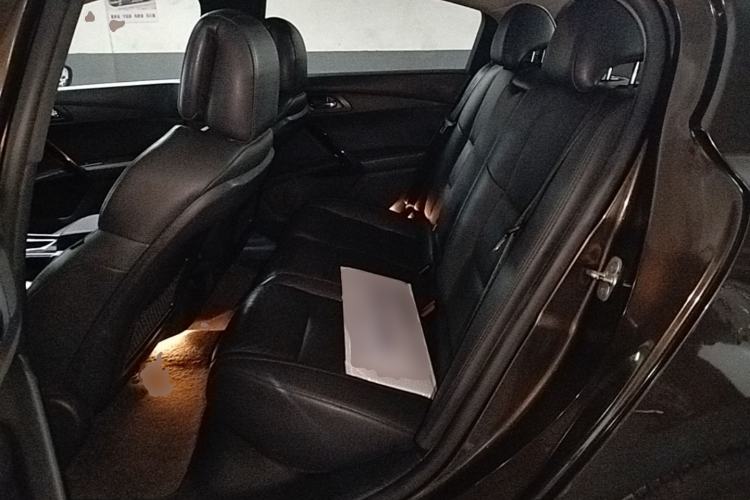 Used Peugeot 508 2015 1.6THP Automatic Prestige Edition Left Rear Seat