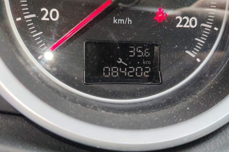 Used Peugeot 508 2015 1.6THP Automatic Zhiiyi Edition Odometer Close Up
