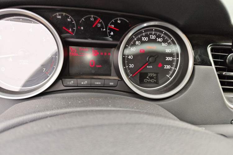 Used Peugeot 508 2015 1.6THP Automatic Prestige Edition Odometer Close Up