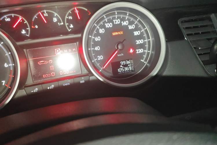 Used Peugeot 508 2015 1.6THP Automatic Prestige Edition Odometer Close Up
