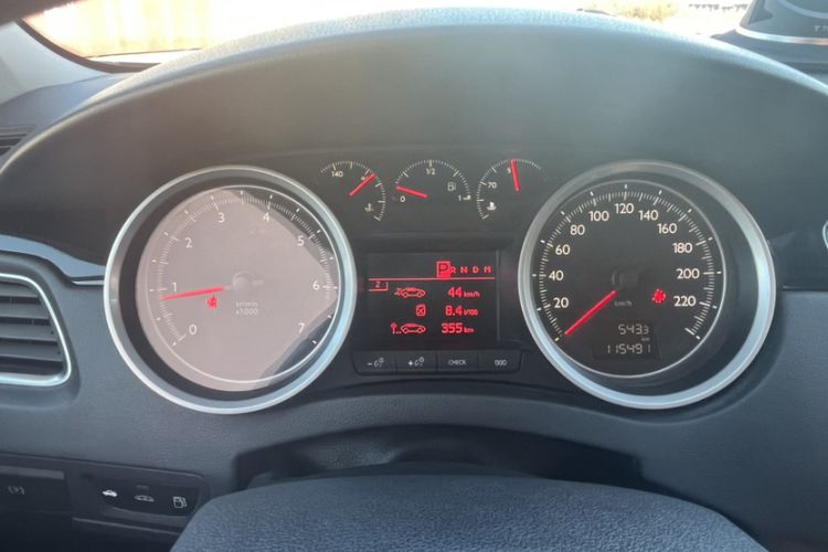 Used Peugeot 508 2015 1.8THP Automatic Prestige Edition Odometer Close Up