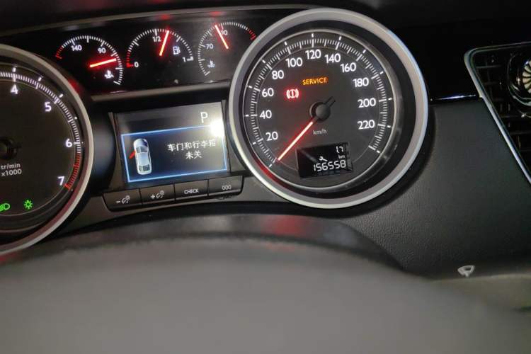 Used Peugeot 508 2015 1.8THP Automatic Prestige Edition Odometer Close Up