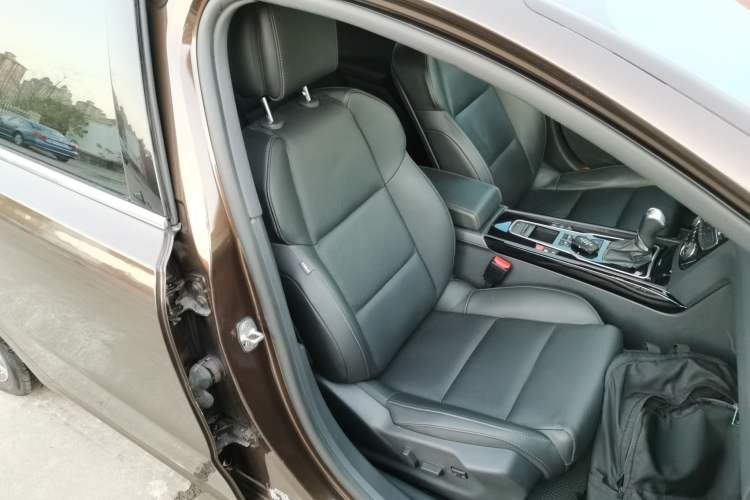 Used Peugeot 508 2015 1.8THP Automatic Flagship Edition Right Front Seat