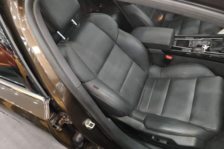 Used Peugeot 508 2015 1.6THP Automatic Prestige Edition Right Front Seat