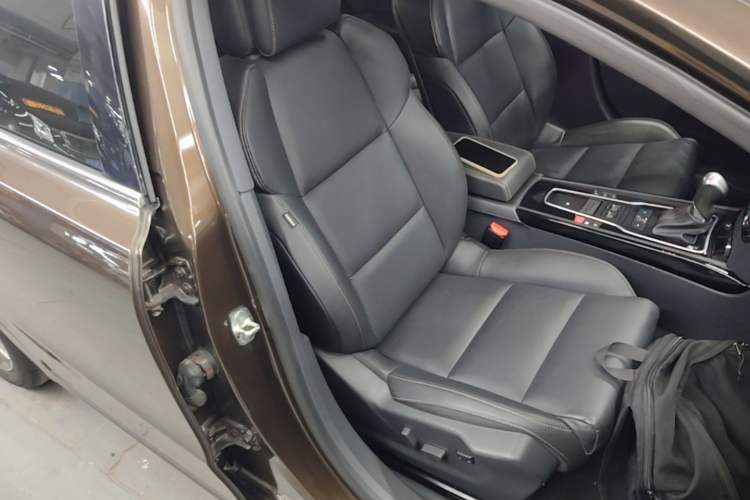 Used Peugeot 508 2015 1.8THP Automatic Flagship Edition Right Front Seat