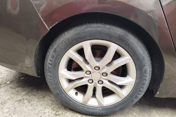 Used Peugeot 508 2015 1.6THP Automatic Prestige Edition Right Rear Wheel Hub