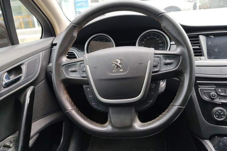 Used Peugeot 508 2015 1.6THP Automatic Zhiiyi Edition Steering Wheel