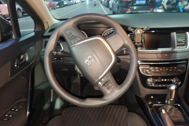 Used Peugeot 508 2015 2.0L Automatic Zhiyi Edition Steering Wheel