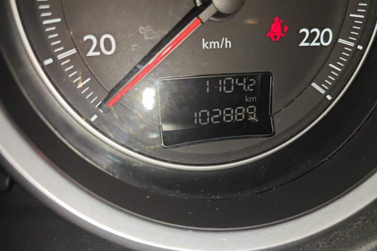 Used Peugeot 508 2015 1.6THP Automatic Prestige Edition Odometer Close Up