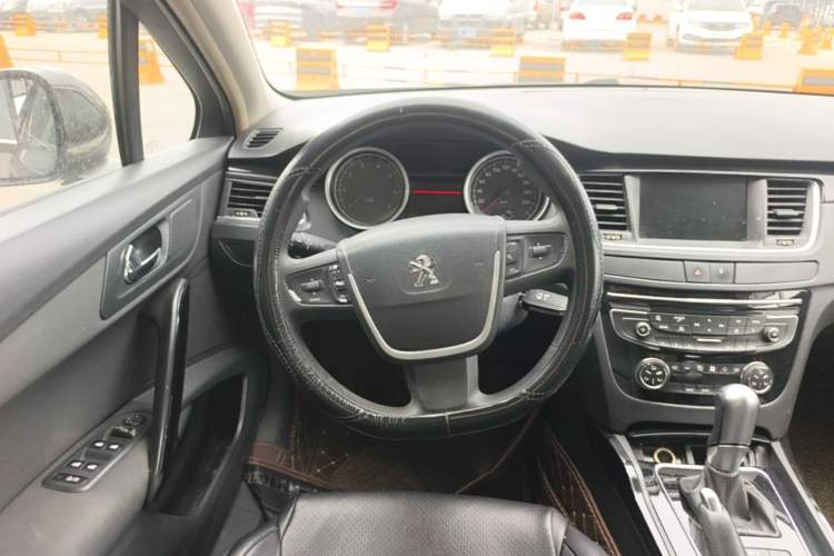 Used Peugeot 508 2015 2.0L Automatic Zhiyi Edition Steering Wheel