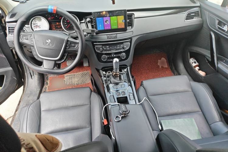 Used Peugeot 508 2015 1.6THP Automatic Prestige Edition Center Console