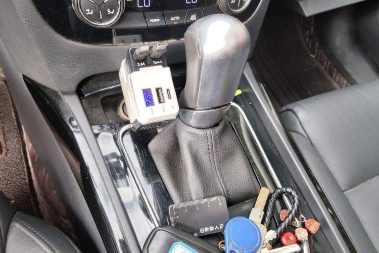 Used Peugeot 508 2015 1.6THP Automatic Prestige Edition Gear Lever
