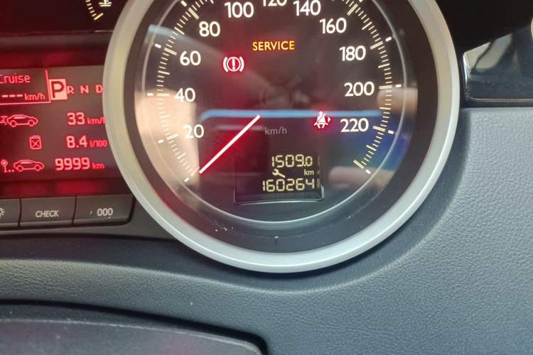 Used Peugeot 508 2015 1.6THP Automatic Prestige Edition Odometer Close Up