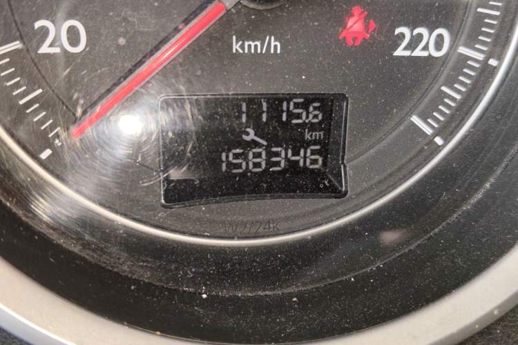 Used Peugeot 508 2015 1.6THP Automatic Prestige Edition Odometer Close Up