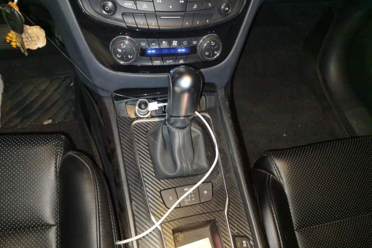 Used Peugeot 508 2015 1.6THP Automatic Zhiiyi Edition Gear Lever