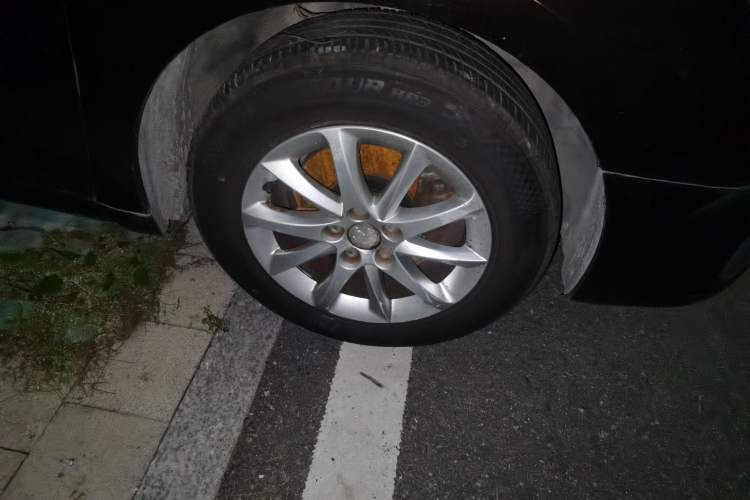 Used Peugeot 508 2015 1.6THP Automatic Zhiiyi Edition Right Front Wheel Hub