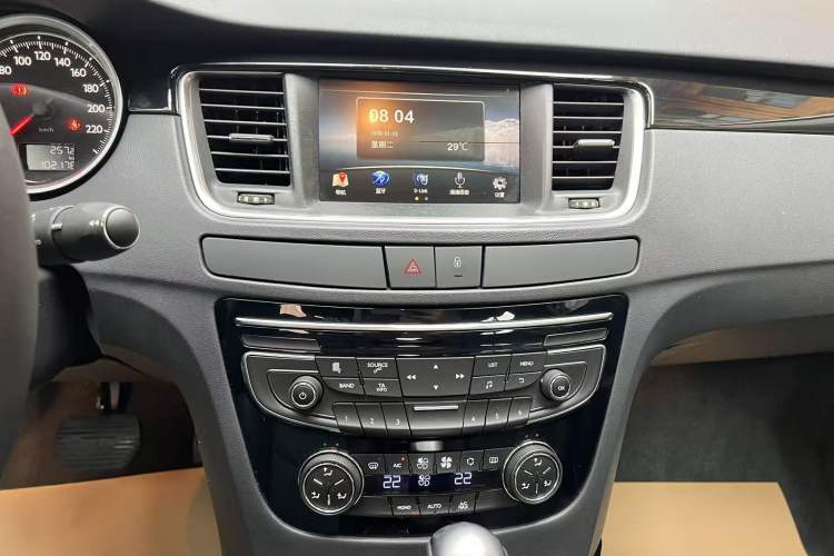 Used Peugeot 508 2015 1.6THP Automatic Prestige Edition Audio And AC Panel