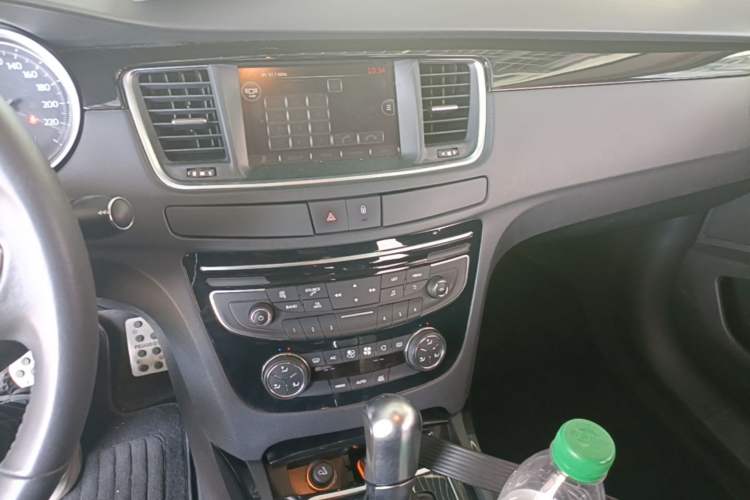 Used Peugeot 508 2015 1.6THP Automatic Prestige Edition Audio And AC Panel