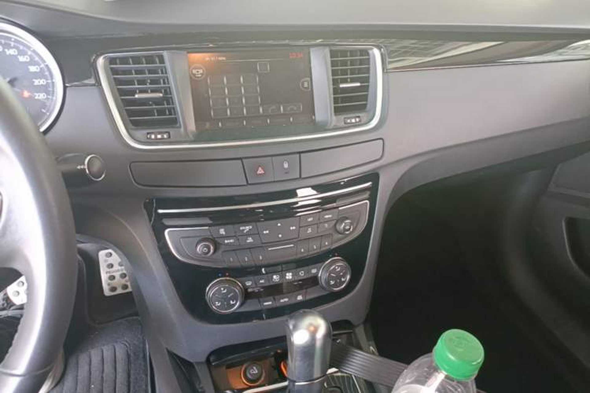Used Peugeot 508 2015 1.6THP Automatic Prestige Edition Audio And AC Panel