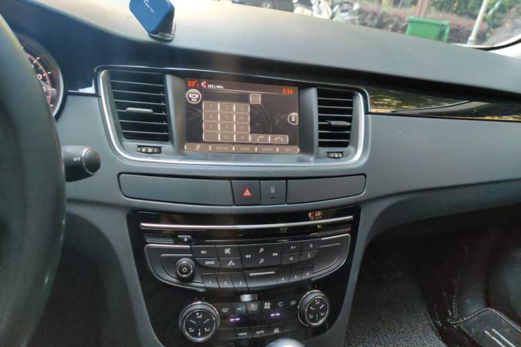 Used Peugeot 508 2015 1.8THP Automatic Prestige Edition Audio And AC Panel