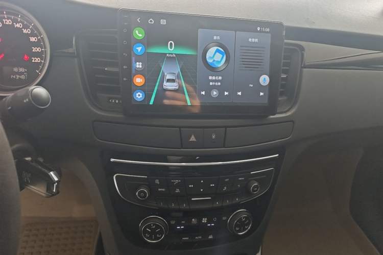 Used Peugeot 508 2015 2.0L Automatic Zhiyi Edition Audio And AC Panel
