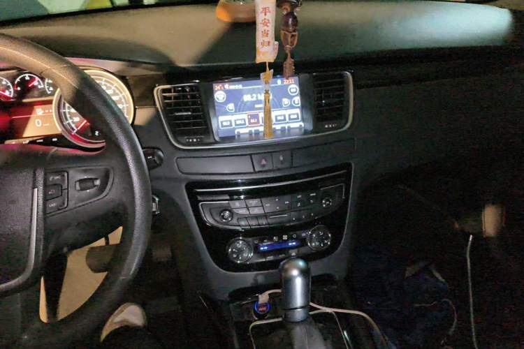 Used Peugeot 508 2015 2.0L Automatic Zhiyi Edition Audio And AC Panel