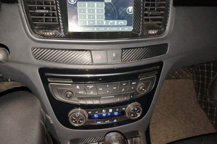 Used Peugeot 508 2015 1.6THP Automatic Prestige Edition Audio And AC Panel