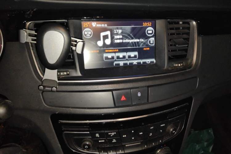 Used Peugeot 508 2015 1.6THP Automatic Prestige Edition Audio And AC Panel