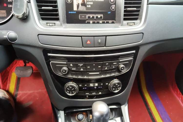 Used Peugeot 508 2015 1.6THP Automatic Prestige Edition Audio And AC Panel