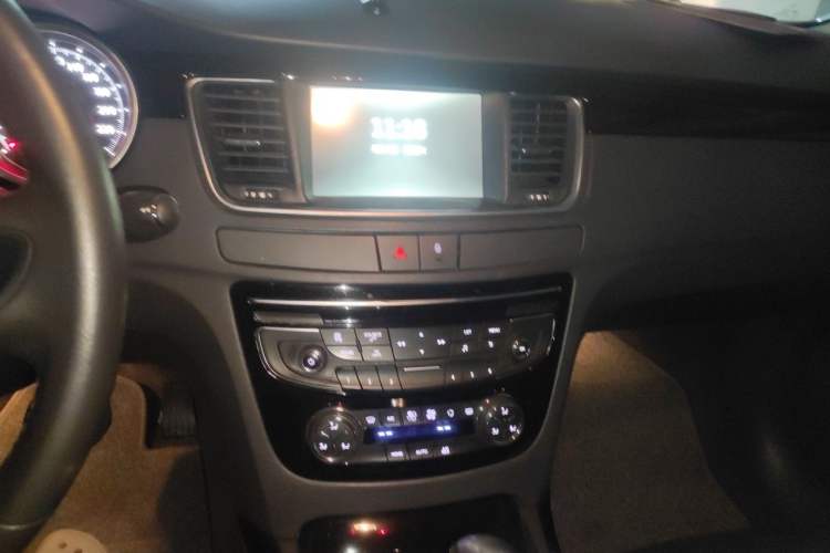 Used Peugeot 508 2015 1.6THP Automatic Prestige Edition Audio And AC Panel
