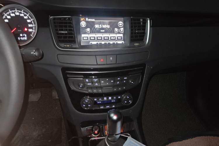 Used Peugeot 508 2015 1.6THP Automatic Prestige Edition Audio And AC Panel