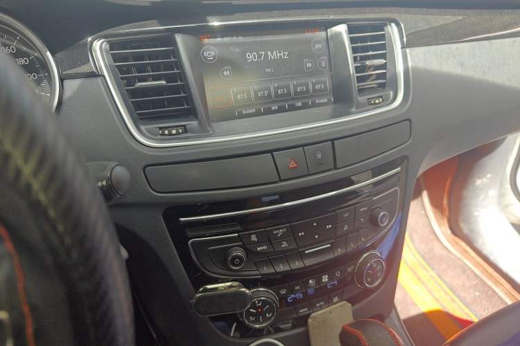 Used Peugeot 508 2015 2.0L Automatic Zhiyi Edition Audio And AC Panel