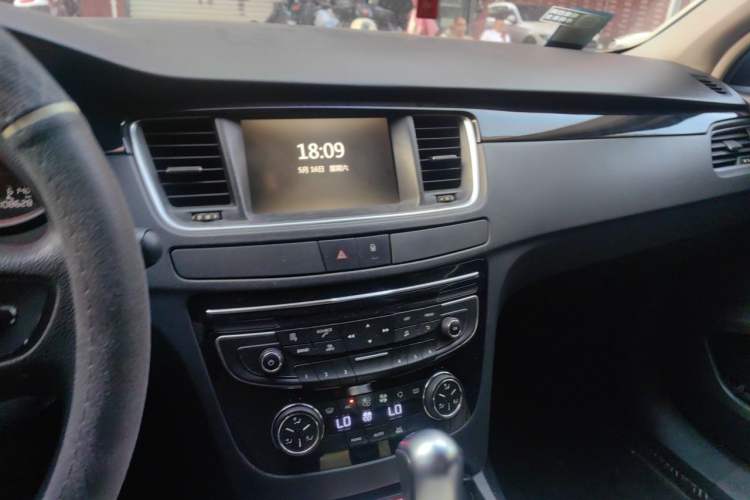 Used Peugeot 508 2015 1.6THP Automatic Zhiiyi Edition Audio And AC Panel