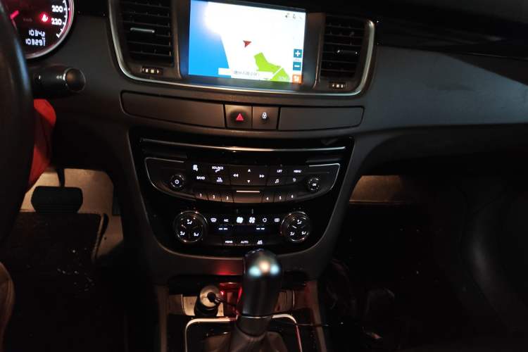 Used Peugeot 508 2015 1.6THP Automatic Prestige Edition Audio And AC Panel