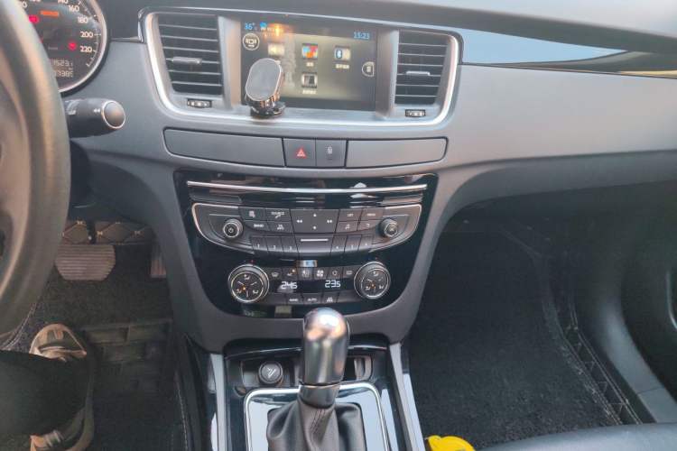 Used Peugeot 508 2015 1.6THP Automatic Prestige Edition Audio And AC Panel
