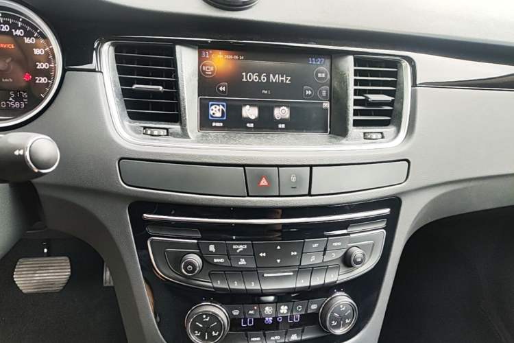 Used Peugeot 508 2015 1.6THP Automatic Prestige Edition Audio And AC Panel