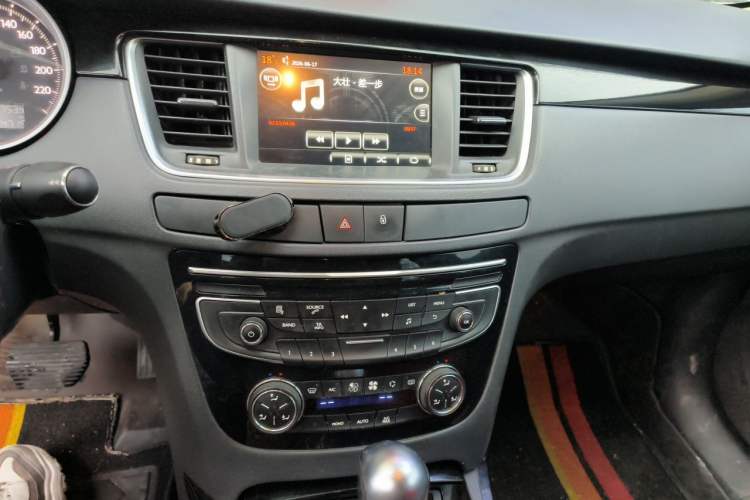 Used Peugeot 508 2015 1.6THP Automatic Prestige Edition Audio And AC Panel