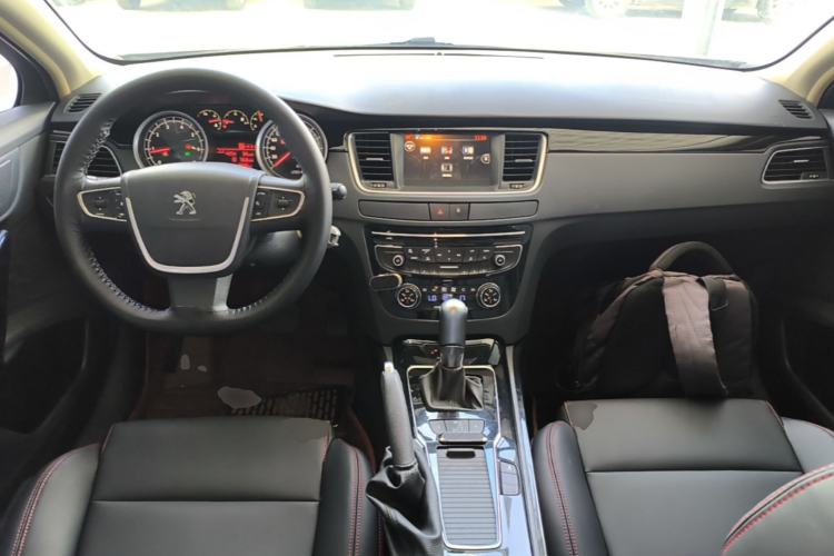 Used Peugeot 508 2015 2.0L Automatic Zhiyi Edition Center Console