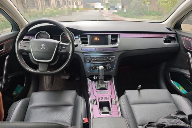 Used Peugeot 508 2015 1.6THP Automatic Prestige Edition Center Console