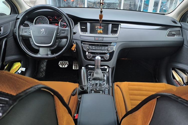 Used Peugeot 508 2015 2.0L Automatic ZhiZhen Edition Center Console