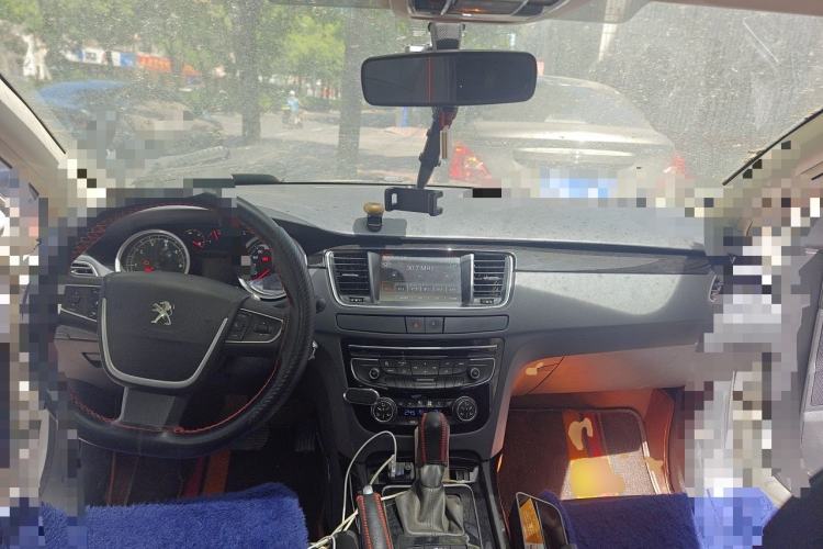 Used Peugeot 508 2015 2.0L Automatic Zhiyi Edition Center Console