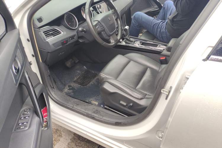Used Peugeot 508 2015 1.6THP Automatic Zhiiyi Edition Driver Seat