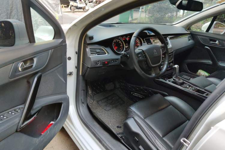Used Peugeot 508 2015 1.8THP Automatic Prestige Edition Driver Seat