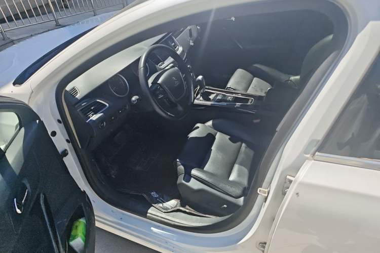 Used Peugeot 508 2015 1.6THP Automatic Prestige Edition Driver Seat